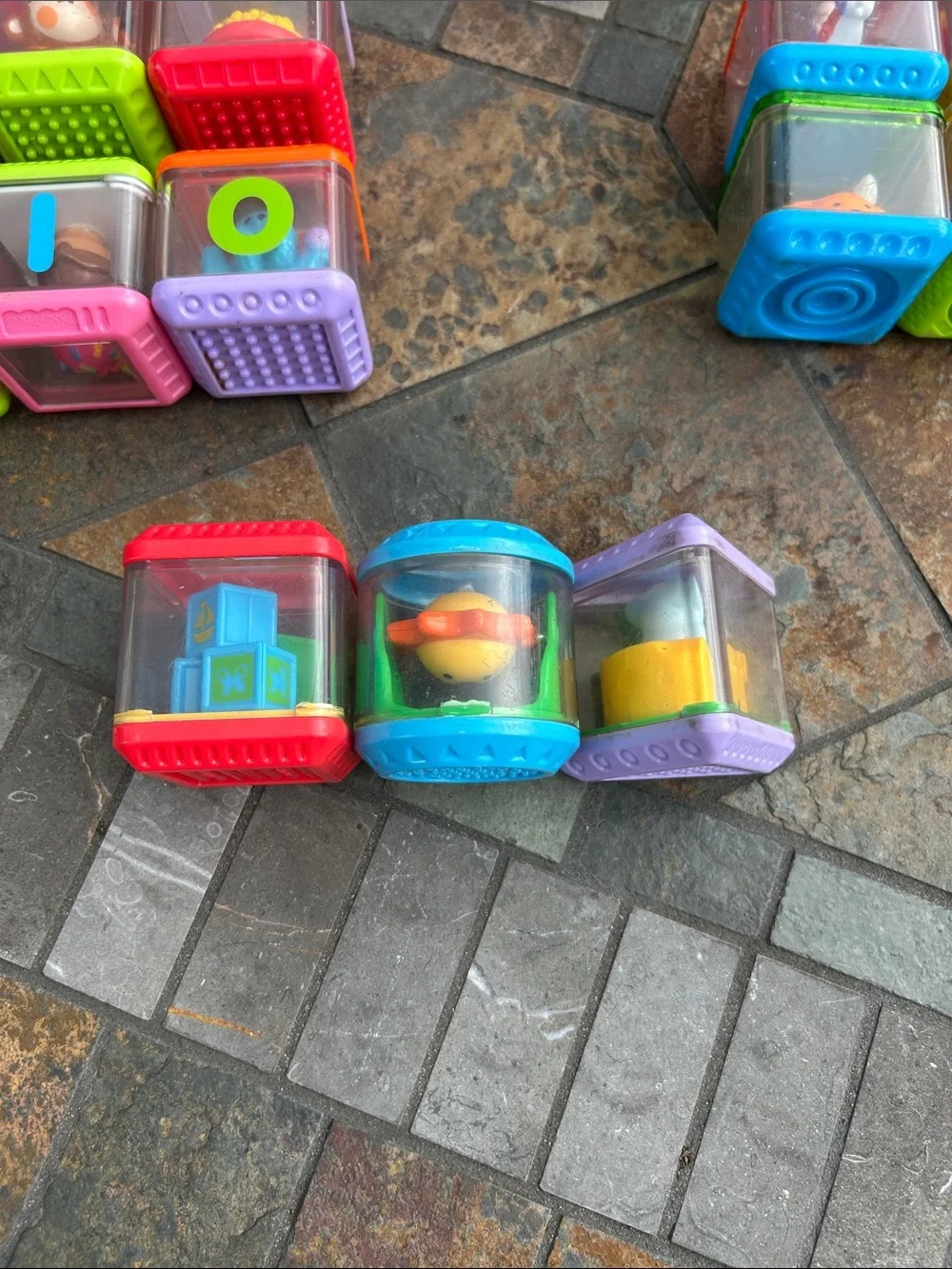Vintage Fisher Price Peek A Boo Colorful Alphabet and Sensory Toy Blocks Lot‎ 84